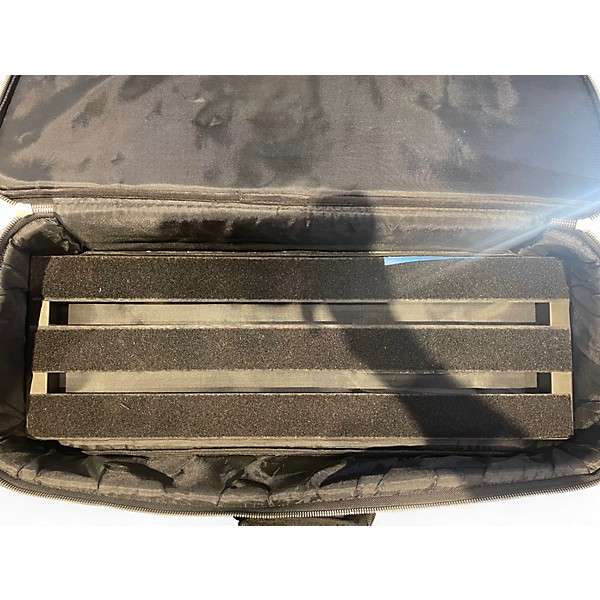 Used Pedaltrain METRO 24 Pedal Board 6 Used Pedaltrain METRO 24 Pedal Board