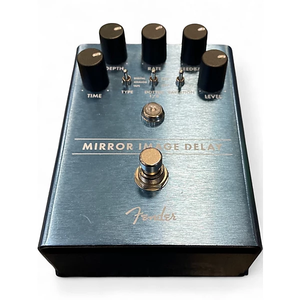Used Fender MIRROR IMAGE DELAY Effect Pedal