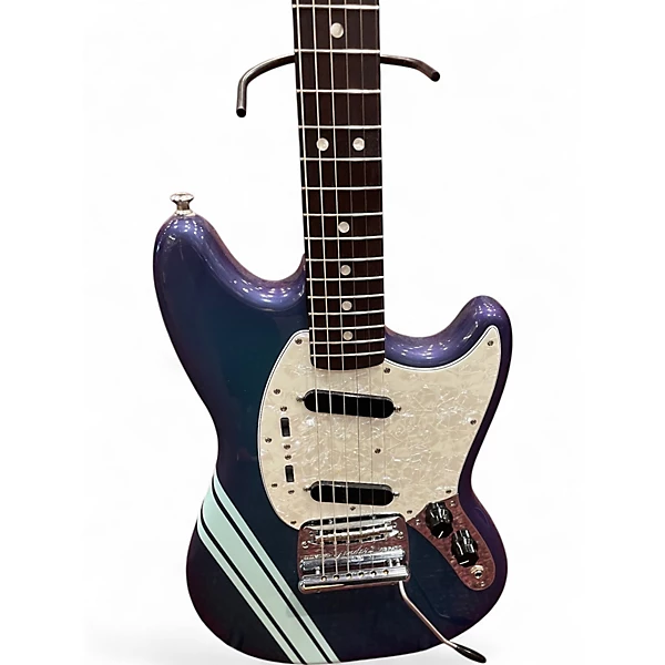 Used 2024 Fender VINTERA 70 MUSTANG COMPETITION BURGUNDY Solid Body Electric Guitar 6 Used 2024 Fender VINTERA 70 MUSTANG COMPETITION BURGUNDY Solid Body Electric Guitar