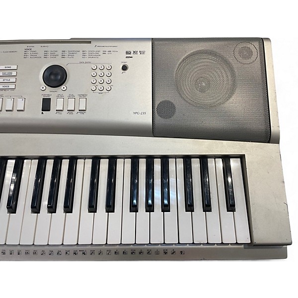 Used Yamaha YPG235 76 Key Digital Piano 4 Used Yamaha YPG235 76 Key Digital Piano