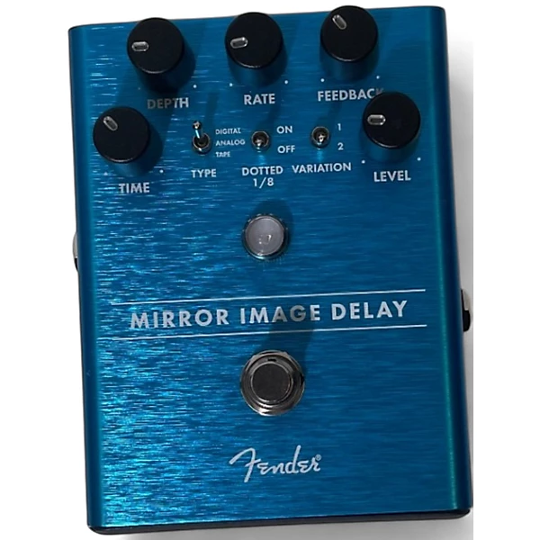 Used Fender mirror image delay Effect Pedal