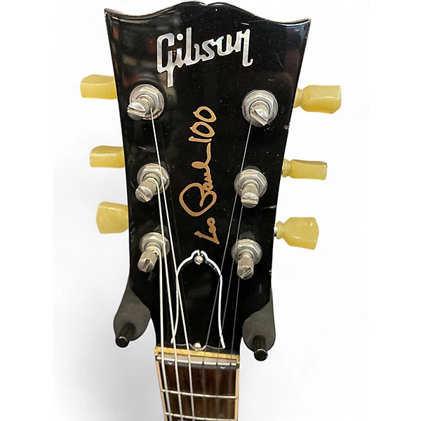 Used Gibson Les Paul Classic 2015 Vintage Sunburst Solid Body Electric Guitar 6 Used Gibson Les Paul Classic 2015 Vintage Sunburst Solid Body Electric Guitar