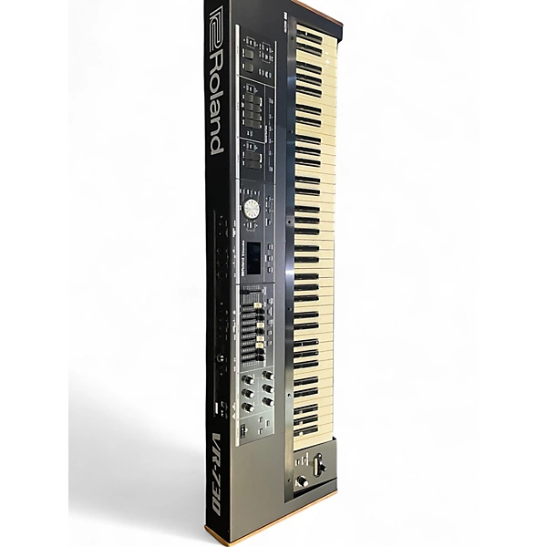 Used Roland VR730 Organ