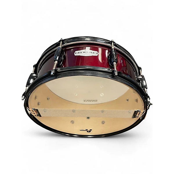 Used Pearl 14X6.5 Forum Series Snare Burgundy Drum 4 Used Pearl 14X6.5 Forum Series Snare Burgundy Drum