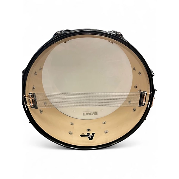 Used Pearl 14X6.5 Forum Series Snare Burgundy Drum 6 Used Pearl 14X6.5 Forum Series Snare Burgundy Drum