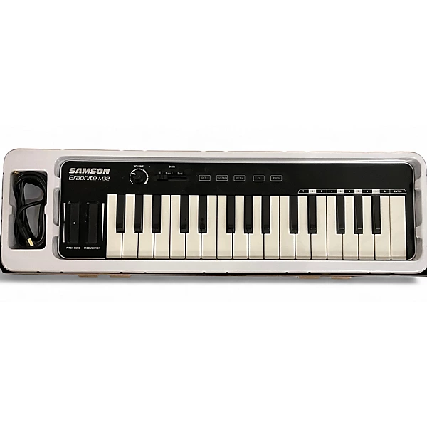 Used Samson GRAPHITE M32 MIDI Controller