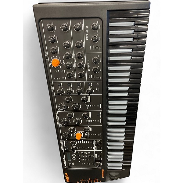 Used Studiologic SLEDGE Synthesizer