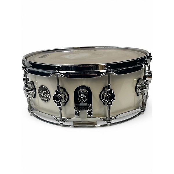 Used DW 5.5X14 Performance Series Snare white sparkleDrum 4 Used DW 5.5X14 Performance Series Snare white sparkleDrum