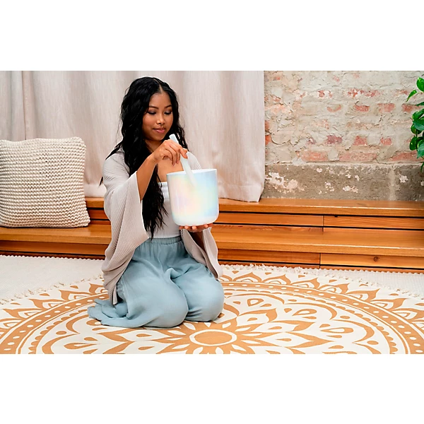 MEINL Sonic Energy 7 Essence Crystal Singing Bowl, Creamy, B3, 440 Hz, Crown Chakra 8 MEINL Sonic Energy 7 Essence Crystal Singing Bowl, Creamy, B3, 440 Hz, Crown Chakra
